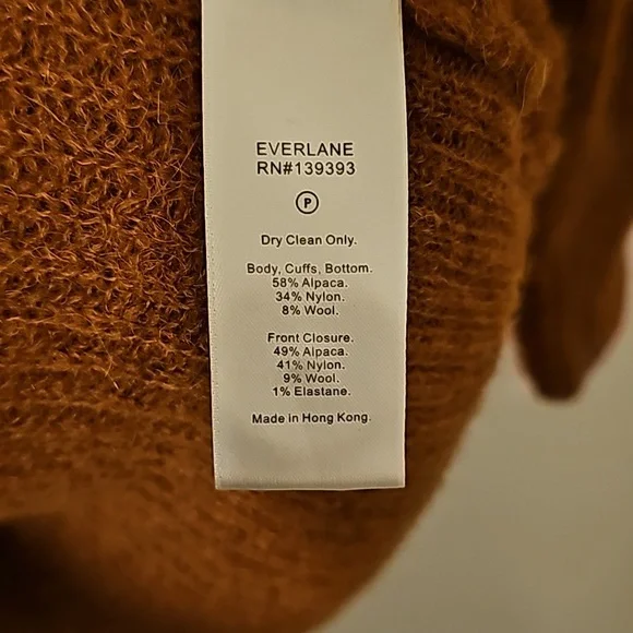 Everlane Alpaca Cocoon Cardigan in Rosewood - Picture 6 of 7